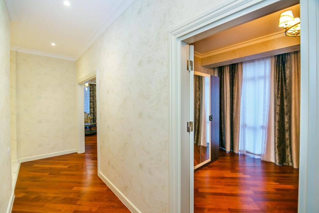 Lux Family Apartment In City Center Bakü Dış mekan fotoğraf