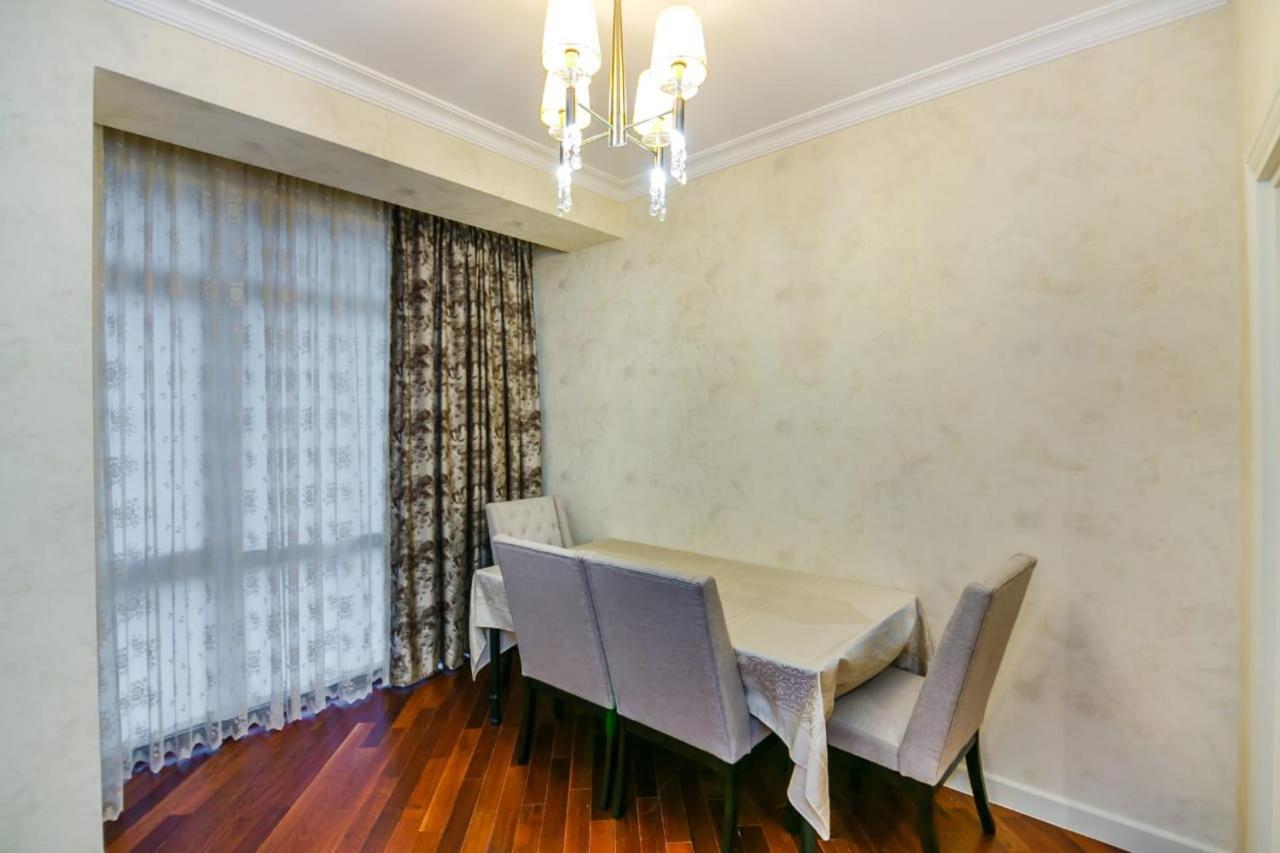 Lux Family Apartment In City Center Bakü Dış mekan fotoğraf