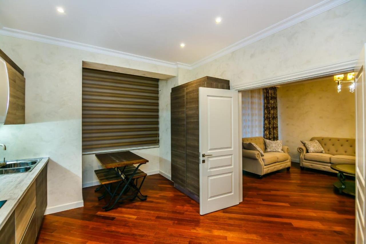 Lux Family Apartment In City Center Bakü Dış mekan fotoğraf